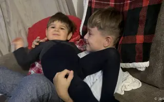 Pomozme mamince a synům po ztrátě tatínka