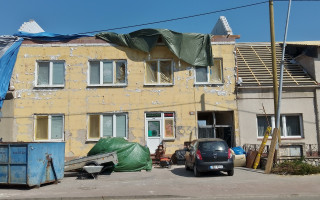 Obnova rodinného domu rodiny Kollárových, které zasáhlo tornádo