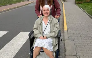Dvacetiletá Lucka s nádorem mozku chce dál žít a smát se