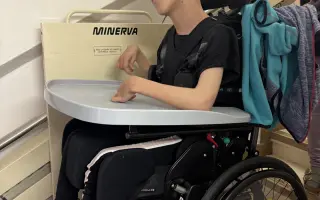 Nový vozíček a rehabilitace pro Daníka