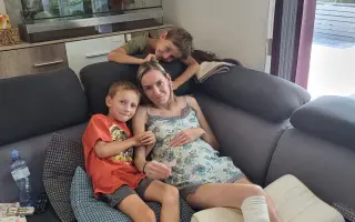 Pomoc Moničce - po amputaci nohou, otravě krve a multiorgánovém selhání