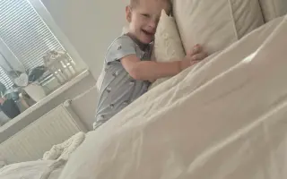 Pomohli jste Lucasovi a jeho bratrovi zvládnout nejtěžší období