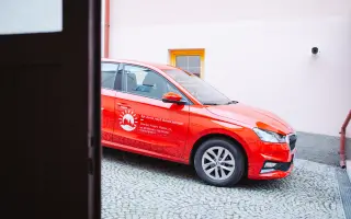 Kola, která vezou úlevu - nový užitkový vůz pro mobilní hospic