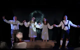 Podpořte cestu našeho amatérského divadla na festival do Nepálu!