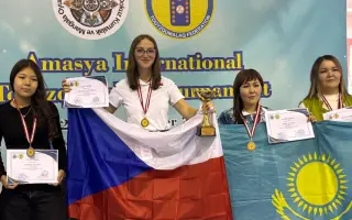 Pomozte českým juniorům na mistrovství světa v mankalových hrách v Kazachstánu