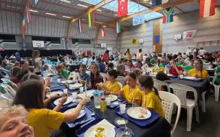 Dárek k 10. narozeninám sboru: Dostaňme Bystroušek na festival do Belgie