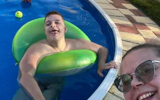 Hej rup z bazénu - pomozte Kubovi plavat i dál