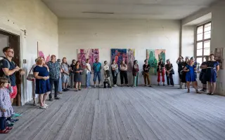 Buďte s námi TU! Podpořte festival současného umění ve Šternberku