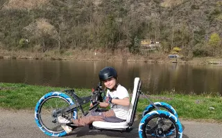 Příspěvek na auto pro malého parahokejistu