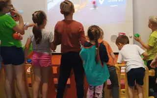 Pomoc dětem z pěstounských rodin