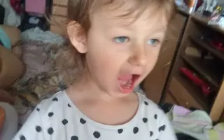 Pomoc pro Hanku a její dvě dcerky: domov pro Magdu a Lindušku s autismem