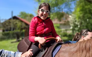 Větší auto pro Nellinku.