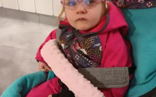 Pomoc pro Adélku a Elišku - Bemer, který jim vrací sílu, ortéza a rehabilitace