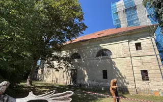 POMOZTE NÁM DOKONČIT OPRAVU VĚŽE KŘIŠŤÁLOVÉHO CHRÁMU