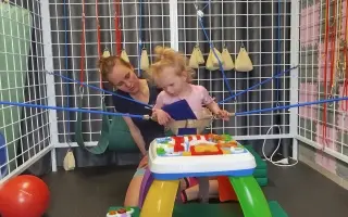 Pomozme malé Natálce se syndromem kočičího křiku