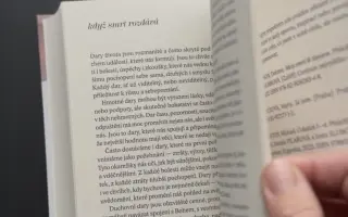 Ztráta dítěte nemá hranice. Pomozte této knize je překročit.