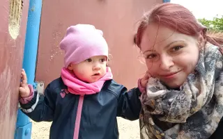 Tatínek se už nevrátil domů – pomozme Viki a její mamince postavit se znovu na nohy