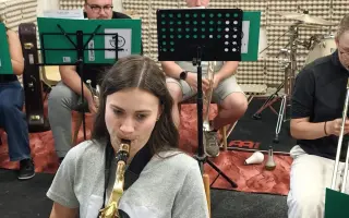 Nakrmte 20 muzikantů, aneb pomozte začínajícímu Bigbandu.