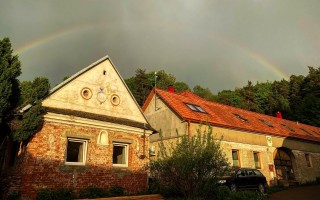 Podpořte zenové centrum ve Vrážném