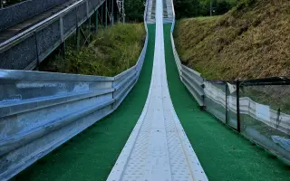 Skokani na lyžích z Oseka, kteří chtějí létat.
