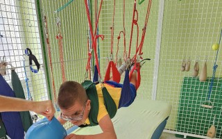 Přispějme Patrikovi na neurorehabilitace