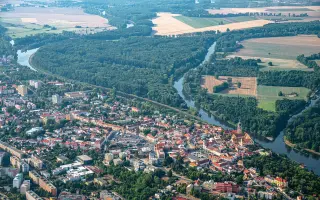 Dárková kniha Vltava z nebe – podpořte knihu ke 150. výročí Smetanovy Vltavy!