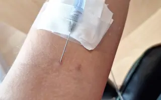 Pomoc pro nepohyblivou mámu Radku s nesnesitelnými bolestmi