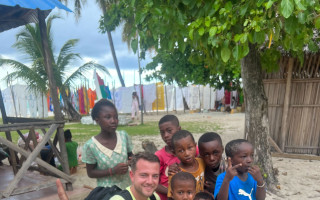 Pomoc Abdoulovi se vzděláváním sirotků na Madagaskaru