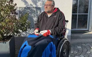 Pomozte Karlovi zpět do života: schodišťová plošina pro návrat ven