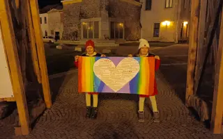 Na pomoc handicapovaným děvčátkům  Nelince a Verunce