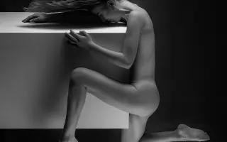 Podpořte výstavu uměleckého aktu!