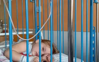 Pomoc pro Adélku a Elišku - Bemer, který jim vrací sílu, ortéza a rehabilitace