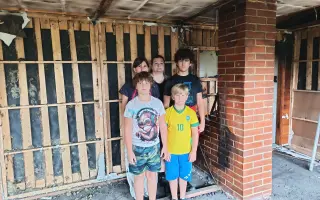 Prosba o pomoc samoživitelce po požáru našeho domova