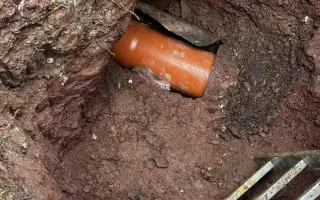 Nečekaná havárie ohrozila náš domov – Eva a Simona prosí o pomoc