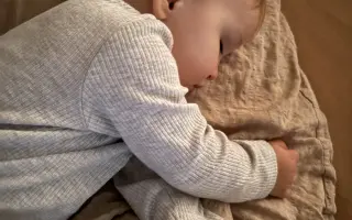 Pomozme Kristýně postavit se znovu na nohy. Lásky mají dost, financí málo.
