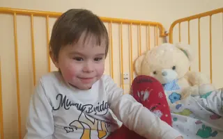 Pomozte tátovi, který se 24 hodin denně stará o manželku a dceru