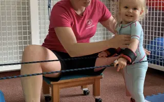 Pomoc Zuzance se SMA k dalším pokrokům