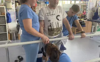 Pomozme tatínkovi zpět na nohy