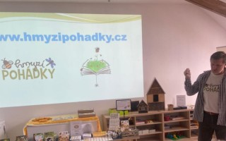 Vydejte se mnou tak trochu jinou knihu - Blanokřídlé Vánoce