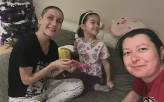 Pomozme těhotné mamince a její dcerce začít znovu beze strachu