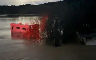 Pomozte nám obnovit domov po ničivých povodních