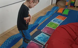 Pomozme Tádovi držet krok s bráchou