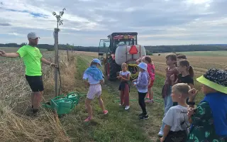 Pomozte stromům růst