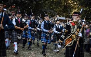 Blue Squadron Pipe Band na mistrovství světa dudáckých kapel ve Skotsku