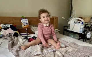 Pomozme Emičce zvládnout život s CHARGE syndromem