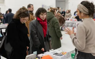 Podpořte vydání nové knihy Constance Debré „Jméno“ v nakladatelství tranzit