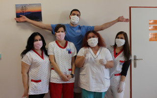 Pomozme pečovatelkám a pečovatelům v sociálních službách