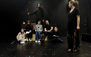 Podpořte inscenaci "Havrane z kamene..."