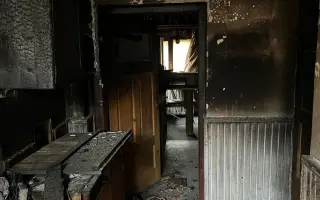 Střecha nad hlavou se proměnila v popel - Pomozme Jirkovi "Bojdovi" opravit dům