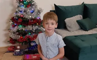 Naděje pro malého hrdinu: Pomozte babičce vychovat vnuka v bezpečí a lásce